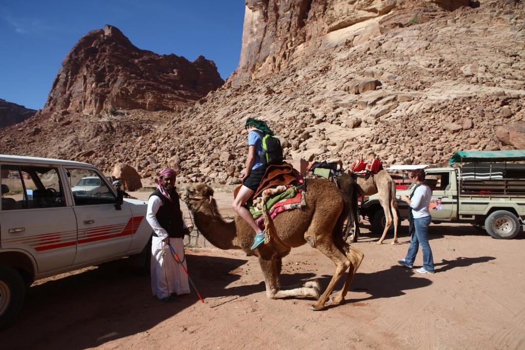 Hotel Bedouin Expedition à Wadi Rum Extérieur photo