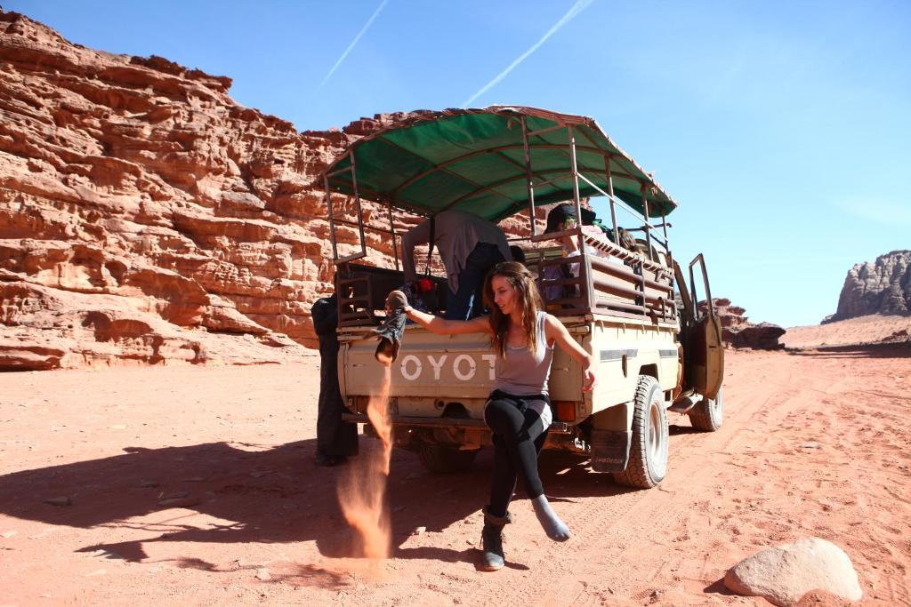 Bedouin Expedition Wadi Rum Extérieur photo