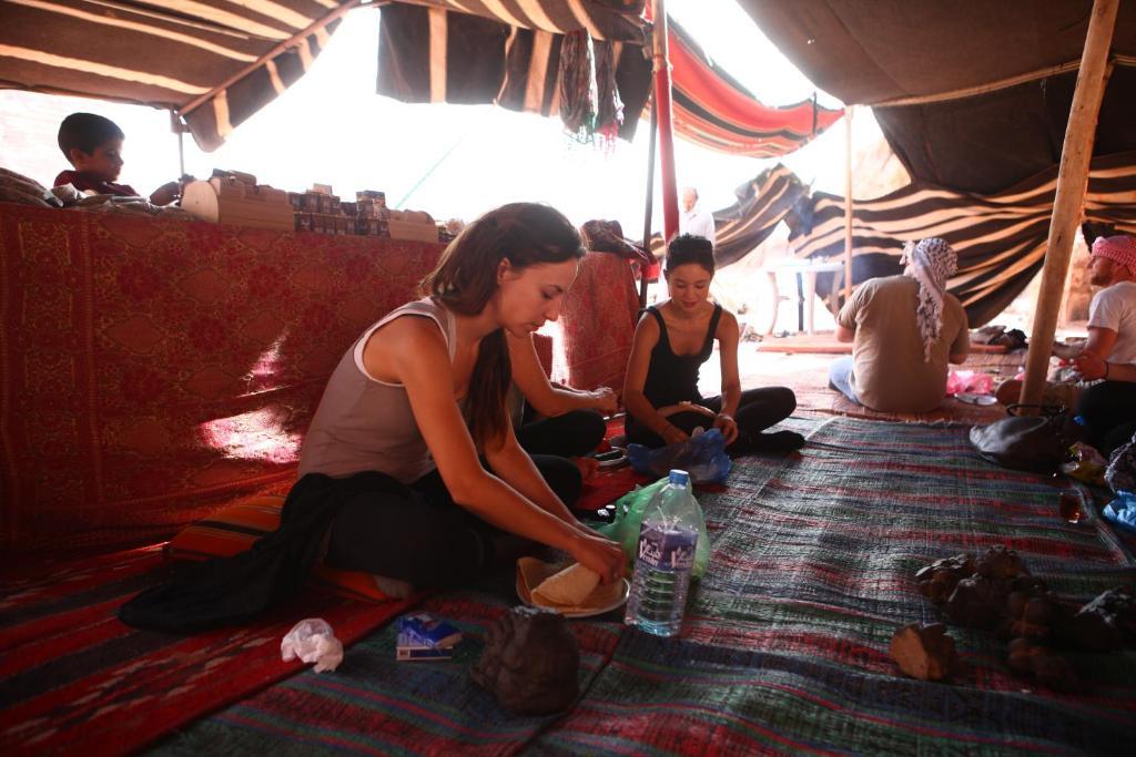 Hotel Bedouin Expedition à Wadi Rum Extérieur photo