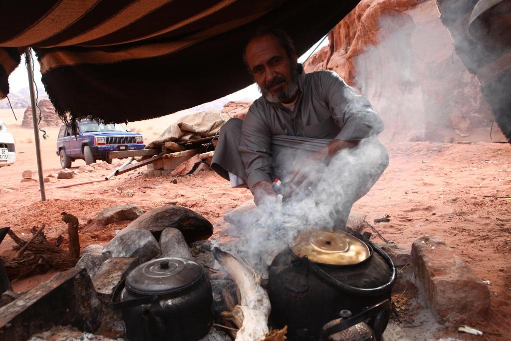 Hotel Bedouin Expedition à Wadi Rum Extérieur photo