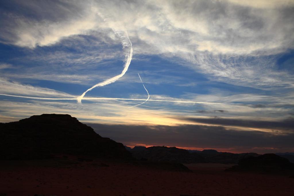 Hotel Bedouin Expedition à Wadi Rum Extérieur photo