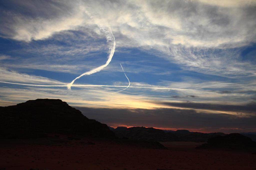 Bedouin Expedition Wadi Rum Extérieur photo